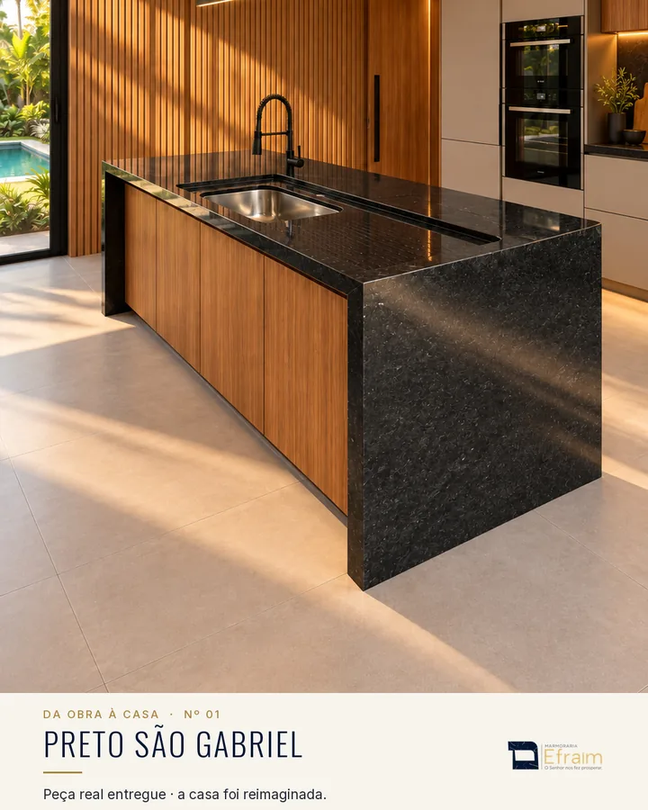 Capa do Reels DA OBRA À CASA Nº 01: a ilha em Preto São Gabriel numa cozinha com madeira